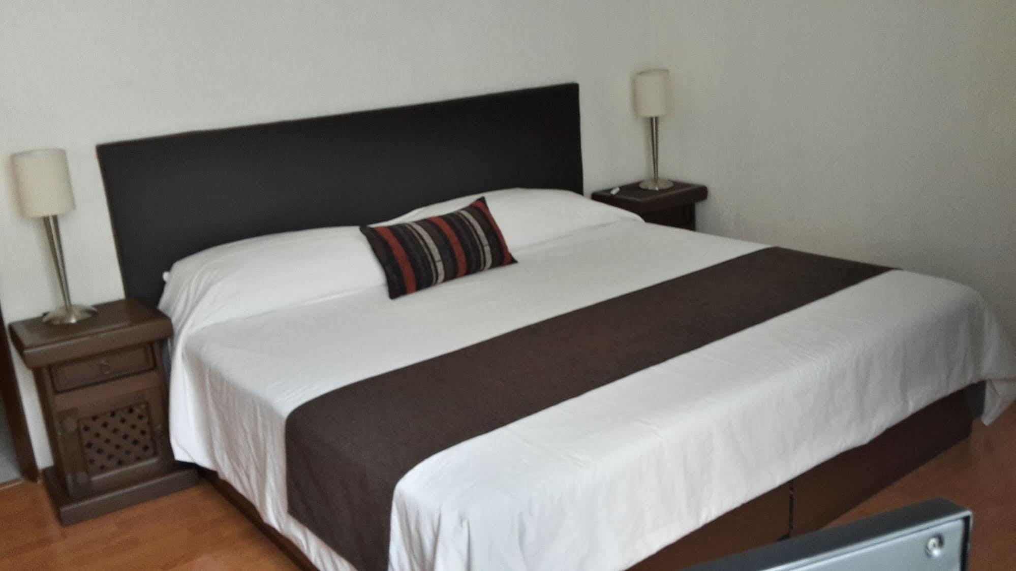 Grupo Kings Suites - Horacio 1525 メキシコシティ エクステリア 写真